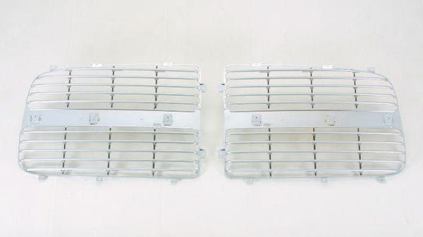 2003-2005 Dodge Ram 3500 Grille Panel Passenger Side Chrome