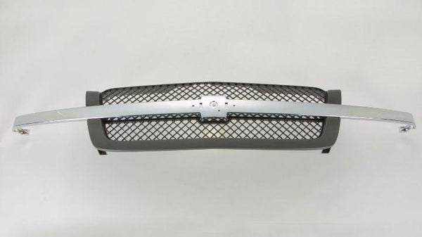 2003-2006 Chevrolet Silverado 2500 Grille With Textured Frame/Chrome Center Bar 