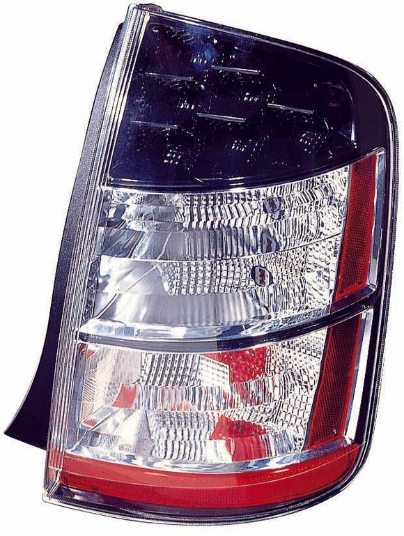 2004-2005 Toyota Prius Tail Lamp Passenger Side